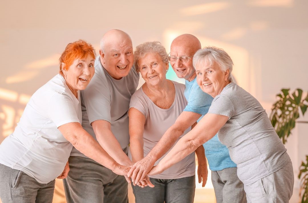 Embracing the golden years with laughter and community! 🎉 Prioritize mental wellness and celebrate the joy in every age. Together, we're unstoppable. 💪 #GoldenYearsSHC #SeniorHealth #MentalWellbeing #HealthyAging #CommunitySpirit