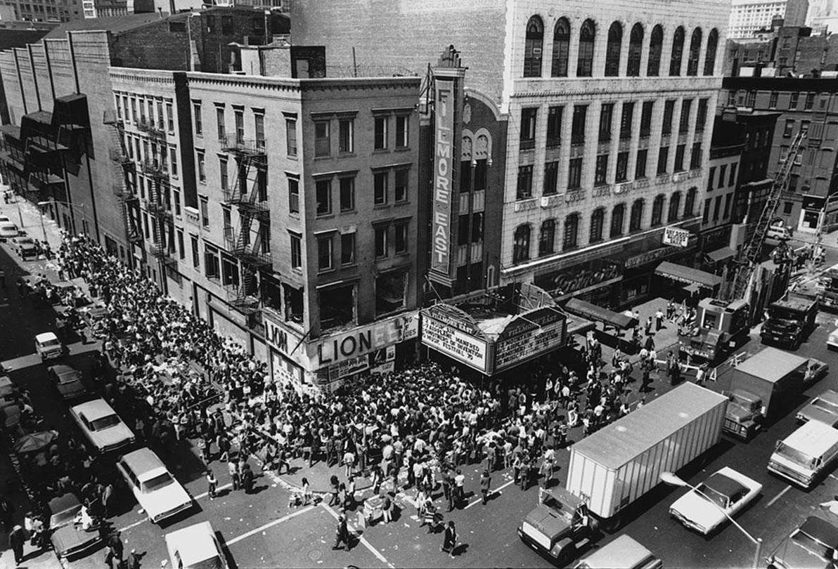 4/25/71. The Dead and the NRPS open their final shows at the old Fillmore East. The first set is solid with a stretched-out Hard to Handle and a nice Morning Dew. The big jam portion of the night is the Good Lovin,' loaded with Garcia and Lesh dialogue. archive.org/details/gd1971…
