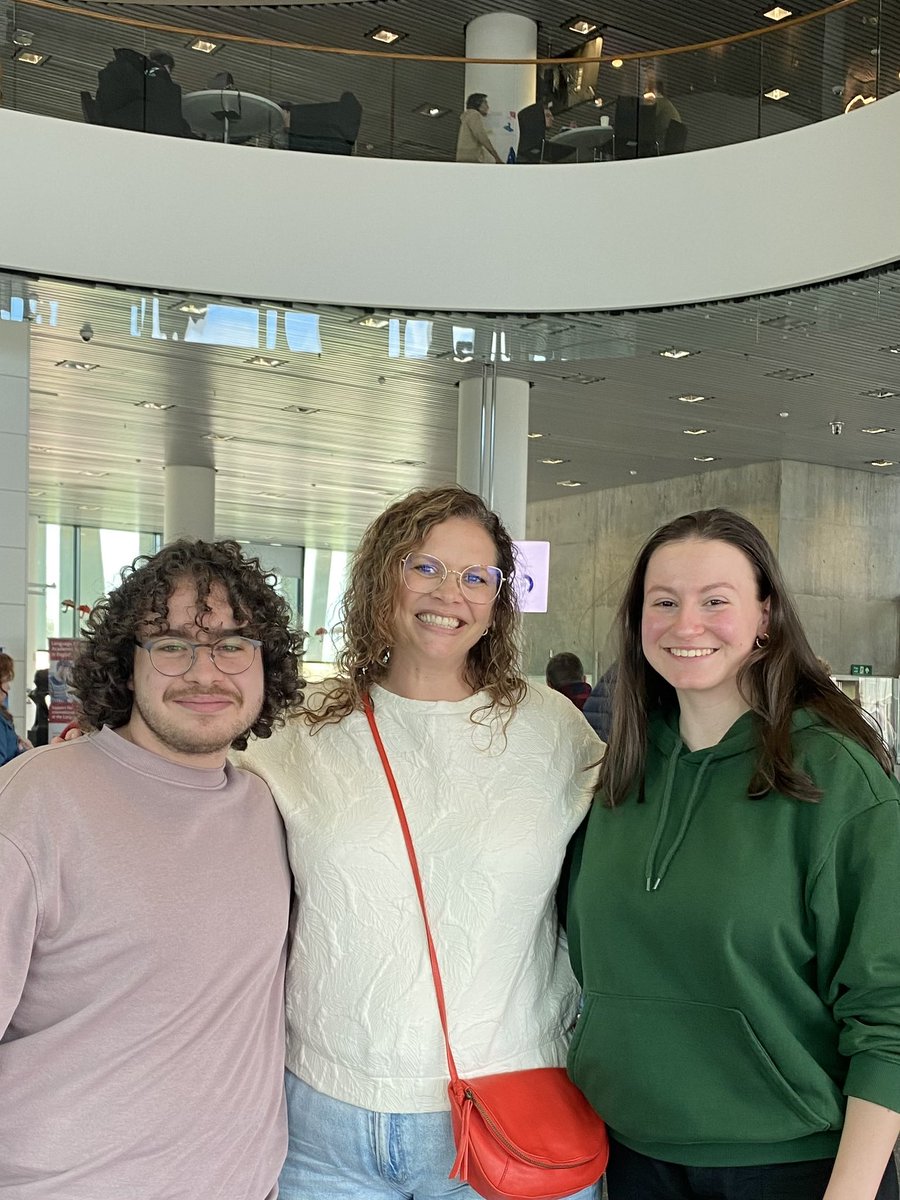 Another day, another city, another university, and more @ASBschool alumni! HS counselor Allison Davis, caught up with Estelle Muratet '20 and Ori Brand '20 @aberdeenuni yesterday about their chosen paths in Biology and Math and Computer Science. Great to see Lynxes thriving!