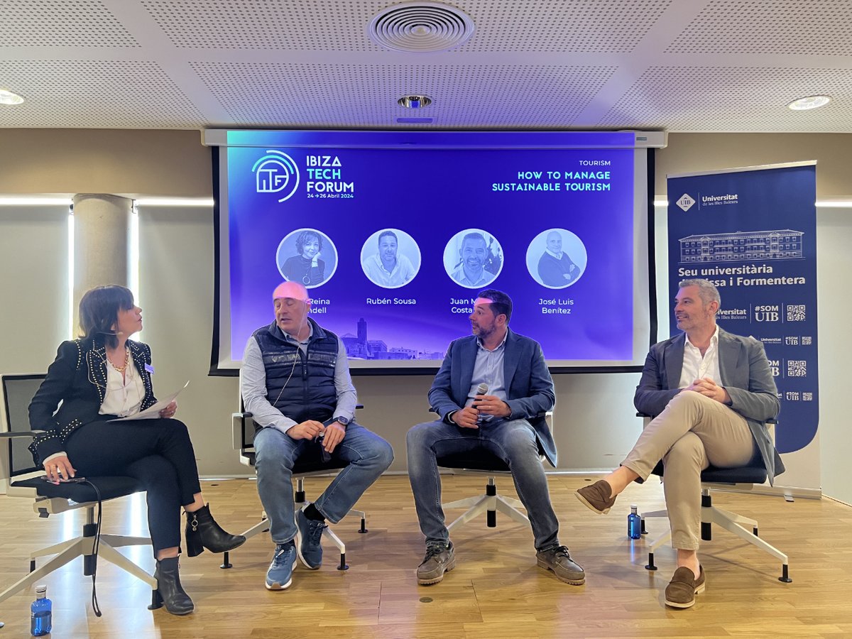 'How to manage sustainable tourism', moderated by Alicia Reina, with @Sousa__R, Councilor for Smart City; Juan Mi Costa, Insular Director of Tourism Promotion; and José Luis Benítez, Manager of the Ibiza Leisure Association.  @Ibiza_Travel  #IbizaTechForum #tourism