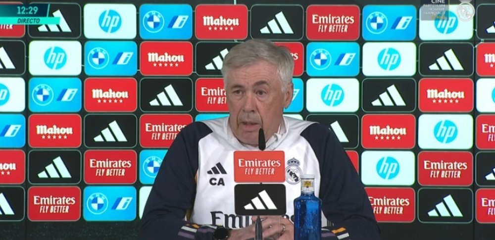 Esto ha contado el míster de la enfermería: 'Bellingham ha tenido un problema de estómago esta noche y Rodrygo de gripe. Hoy se han quedado en casa pero creo que van a viajar. Mendy no creo que viaje porque prefiero que se quede entrenando pensando en el partido de Champions'