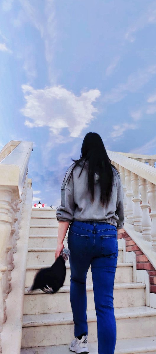 ChickenSoup_KEN's tweet photo. I keep walking and changing places,until i find the right for me. 🥰 https://t.co/U5Lmy1hxBf
