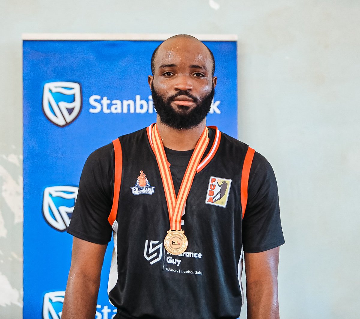 JUST IN
Diopa Durocher signs for the Namuwongo Blazers from Livingstone. 

Initial reports indicatedhe was on his way to JKL Dolphins but the Blazers came into the mix.

He played played 11 games for Stone averaging 13.2 points, 10.4 rebounds. 
How much will he impact?
#NBL24