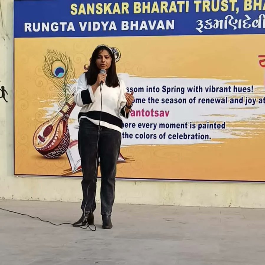 ManishaKick's tweet photo. I would like to special thanks to Rungta Vidya Bhavan  &amp; Rukmanidevi Rungta Vidyalaya for the grand welcome, respect &amp; motivation, I would also like to thank my family, teachers, faculty, friends and my all wishers who always motivate me for growth &amp; development. https://t.co/zd8YsXKg0e