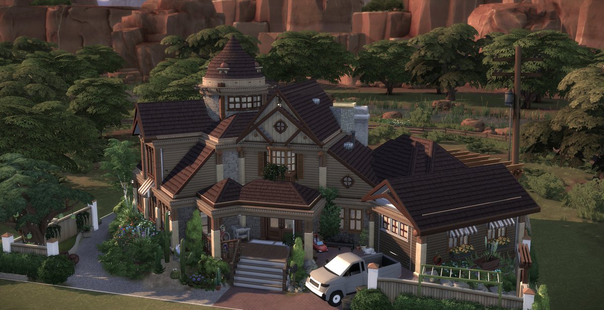 Well, a little further along... 🤗A Back view as well... About half way on the interiors...😁 #TMone54 #ShowUsYourBuilds #EACreatorNetwork #TheSims4 #TheSims