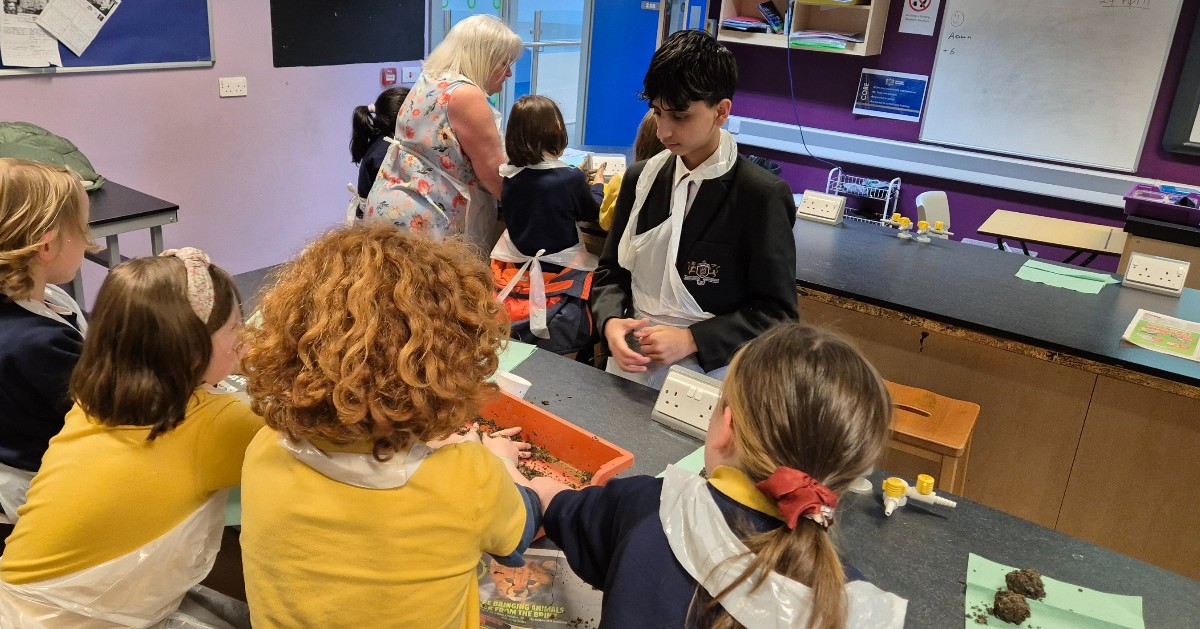 Burnage_Academy's tweet photo. 🌎 To mark #EarthDay2024, Planet Protectors from @acaciascps spent a lesson in our science lab making seed bombs to support their new bio strip. They were joined by our two climate club founders Ahmed and Faizan too! https://t.co/hXa9QmZiEJ