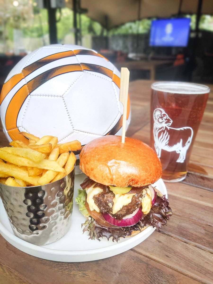 Score big with us at The Bickley Arms! 🍔⚽️🍺
 Join us in our spacious indoor area and sprawling garden for the ultimate UEFA EURO 2024 viewing experience. Burgers, pints, and football – what more could you ask for? #UEFA2024 #FootballFever #PubLife #PubGoals 

@youngspubs