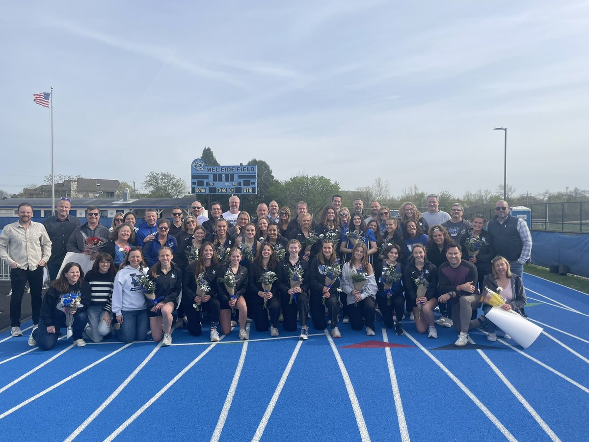 Congratulations to the Sr. Girls track team and their parents! Once a Bear, always a Bear!