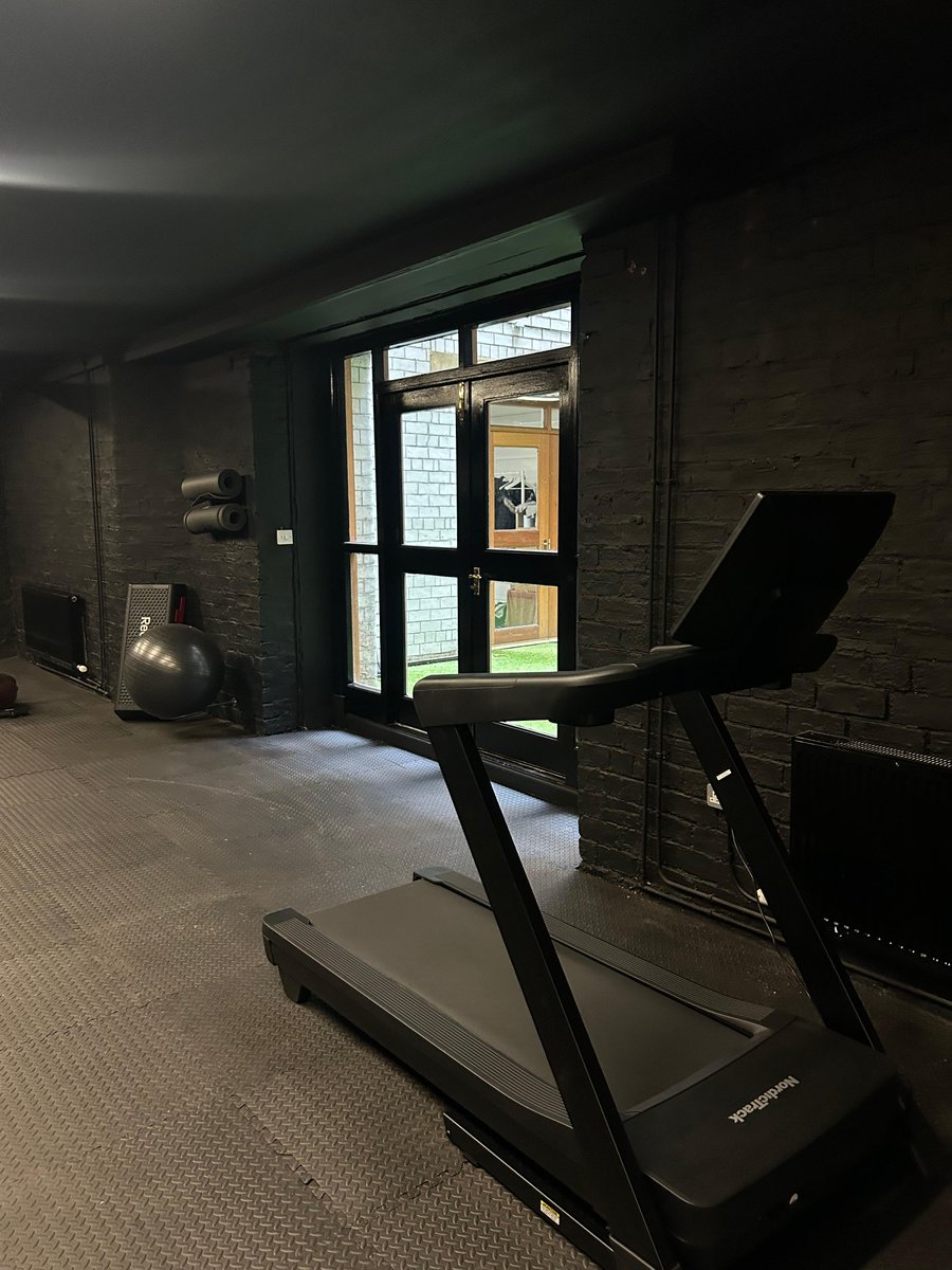 StelmainGlasgow's tweet photo. No excuses… Not for our tenants in #BalticChambers anyway. New on-site gym opened earlier this month and is open to all tenants 🏋🏻 👟 💪🏽
#reebok #nordictrack #fitness #sport #workout #gym #onsitegym #Glasgowoffices #officesforrent https://t.co/PSUvNgUzpa