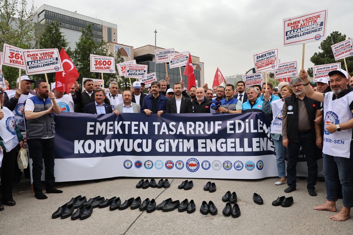 🔹 Toplu Sözleşmede elde edilen kazanımların uygulanmasında çıkarılan sorunların sonlandırılması, 🔹 1.Dereceye Gelmiş Tüm Memurlara söz verilmesine rağmen henüz hayata geçmeyen 3600 Ek Gösterge konusu, 🔹 Emekli Kamu Görevlilerine yansıtılmayan Seyyanen Zammı, 🔹 Mühendislik…