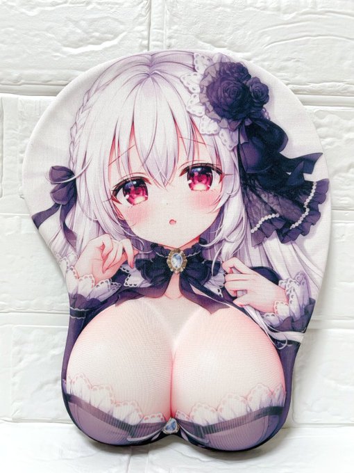 おっぱいマウスパッドの実物お写真です🤍
とっても可愛く仕上がりました~❕❕(⸝⸝ᐡ. ̫ .ᐡ⸝⸝)
さわり心地もむにっとしてて最高なので、お手に取っていただけると嬉しいです.ᐟ .ᐟ 