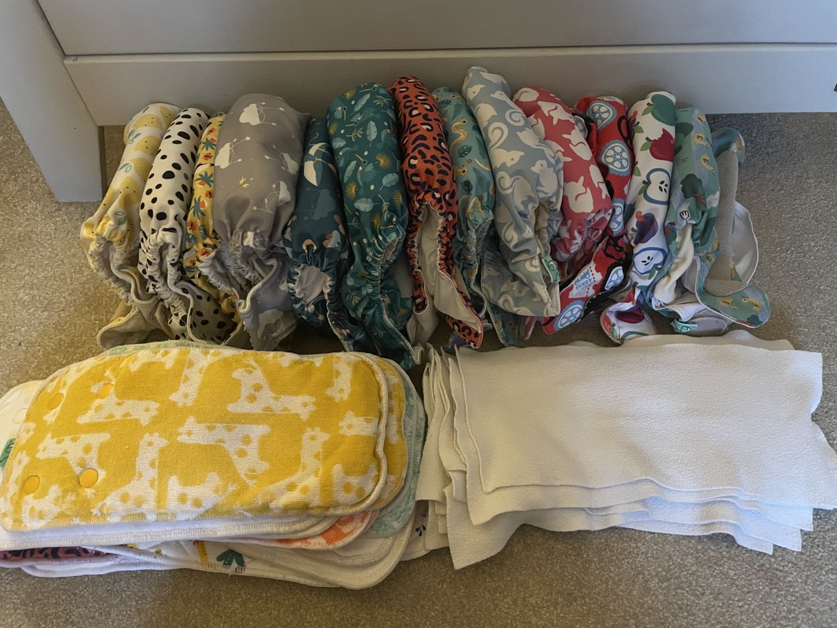 It's #reusablenappyweek Modern cloth nappies go from birth to potty - better for baby, the planet & your pocket! Here's ~20 cloth nappies for one baby compared to the average 5,000 disposables used per baby in the UK 🫤 #choosetoreuse Fine out more - shorturl.at/dfrz7