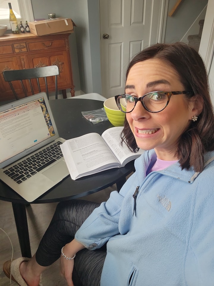 Lara Bryn tweet media