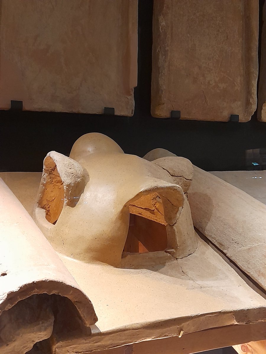 📯Continuem amb la #MagnaBdn24 amb la xerrada sobre l'ús de la ceràmica en la construcció romana que ens portarà l'arqueòloga i conservadora del Museu, @EstherGuCo L'entrada és lliure i hi esteu tots convidats! ℹ️Sala d'actes del Museu 📆Dissabte 27/04. 19:30 h #Baetulo #Magna