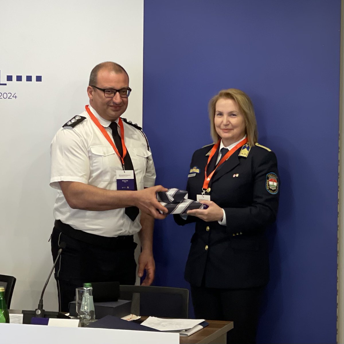 👮‍♀️👮‍♂️ Key decisions taken at ROADPOL Council today to boost the network & make it more efficient to carry on the fight for road safety Thanks 🇲🇹 @MaltaPolice & 🇲🇹@byroncamilleri who were honoured with the special sign of ROADPOL by President 🇭🇺 @ElviraZsinkai #roadsafety #police