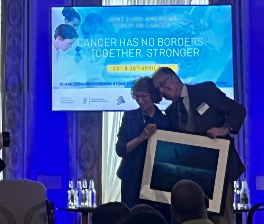 Fantastic to see @KathyOliverIBTA receive an award today at the @AlCRIproject @hseNCCP @roinnslainte Joint Euro-American Cancer Forum @farmleighOPW for her work on cancer patient advocacy globally! Highlighting that the #patientvoice is fundamental