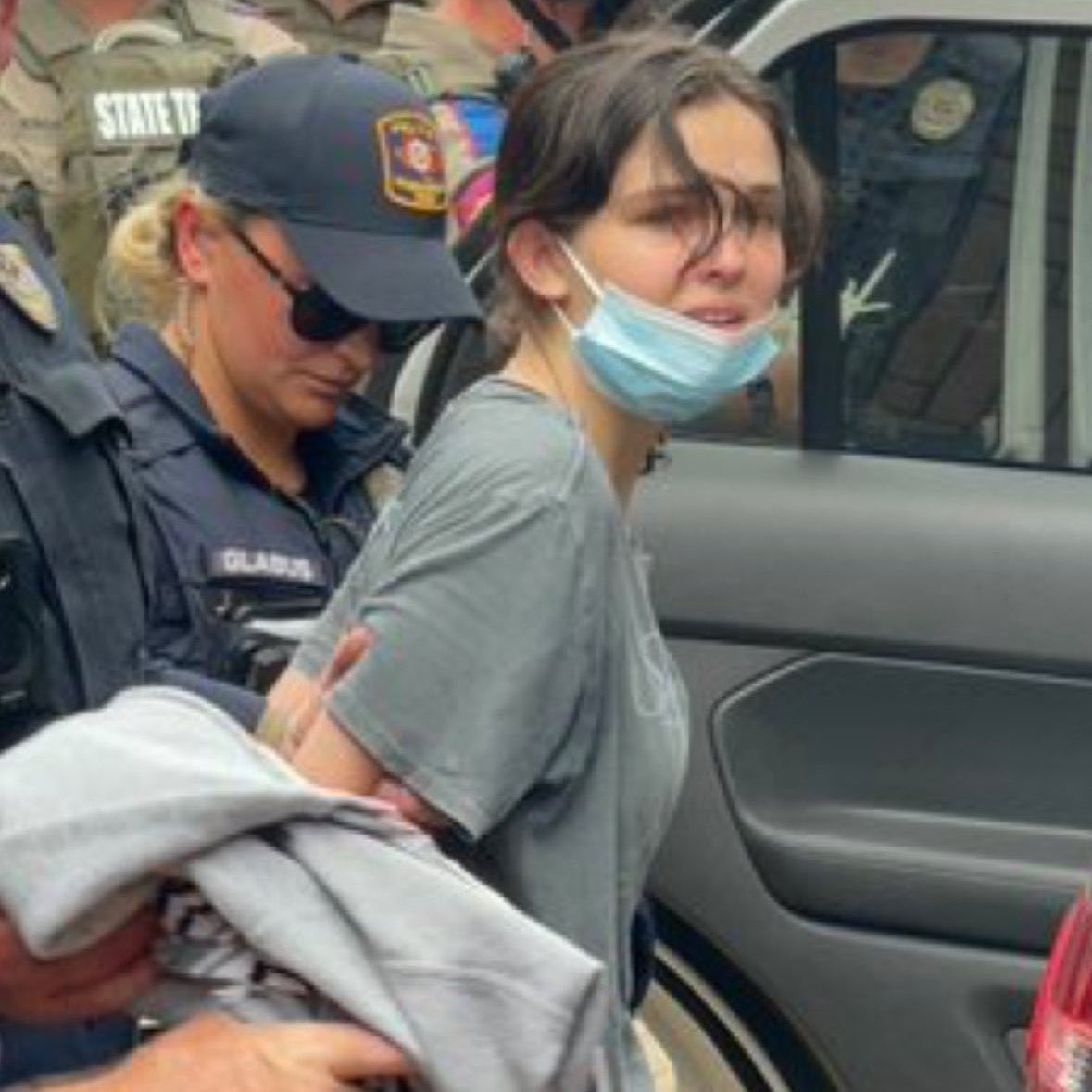 A common technique for inciting the color revolution is to organize some small-scale protest and then shoot some extremely shocking pictures or videos, just like this one, a beautiful girl is brutally treated by the police, looking desperately, inspiring more people's instincts…