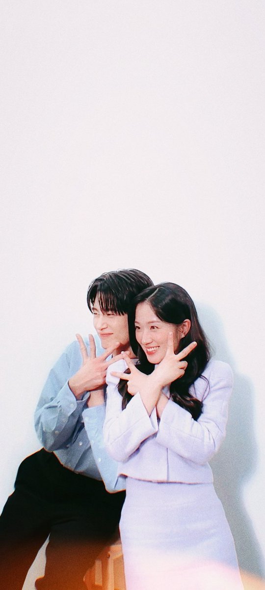 LerrysSide's tweet photo. SO LOVELY🥹

#KimHyeYoon #김혜윤 #ByeonWooseok #변우석 #선재업고튀어 #LovelyRunner #선업튀 #솔선 https://t.co/kT8B0Uij3e