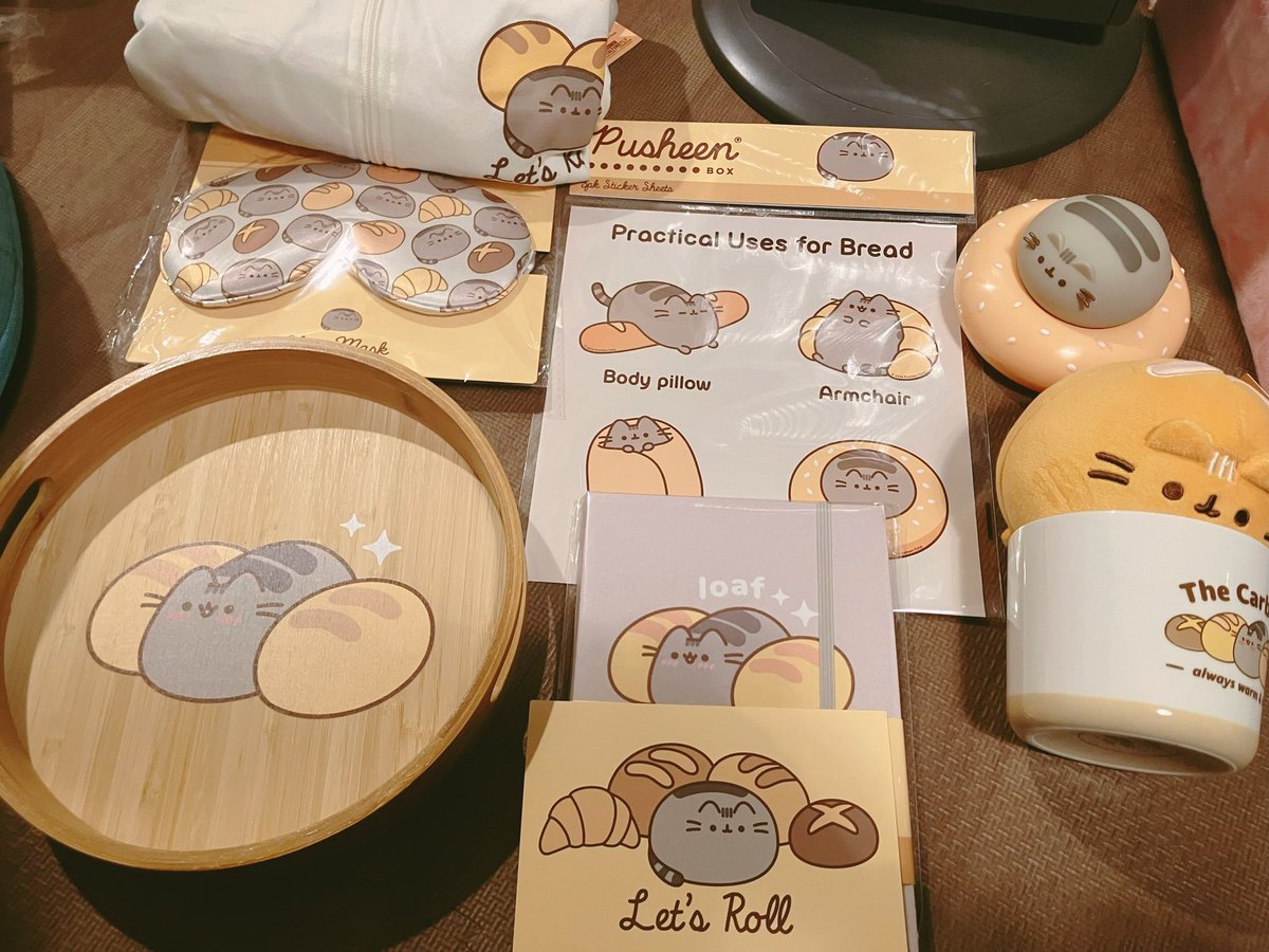 ikrszm's tweet photo. 春のプシーンボックスが届きました𓂋🍞｡🥖𓂃たくさん可愛いネコパンが飛んてくる
今回ほぼ気に入ったものだ
#Pusheenbox #Pusheen https://t.co/sIggbzqXzi