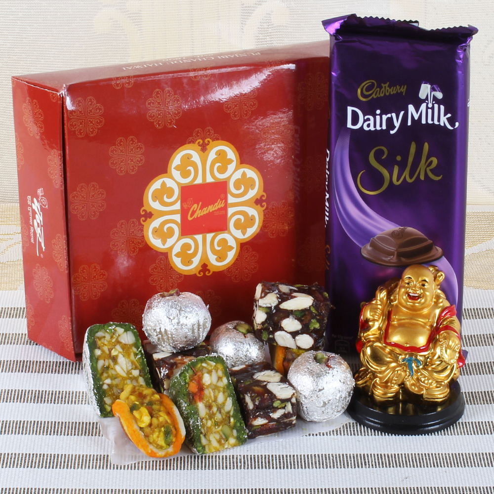 giftacrossindia's tweet photo. https://t.co/PFPk1CbrvA
Sweets have a magical way of bringing people together and creating moments of joy and indulgence. https://t.co/uOSOORCSCY brings Delicious mithai for a Mother's Day Gift. https://t.co/DJAhJRSX7h