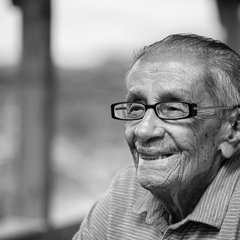 A nombre de nuestra familia queremos comunicarle al pueblo puertorriqueño que arropó a nuestro padre Silverio Pérez Rosado con su amor y sus oraciones que hoy en la madrugada culminó su transición hacia la morada del Señor y a su ansiado encuentro con su amada esposa. 🙌🏽🙌🏽🙏🏽🙏🏽❤️