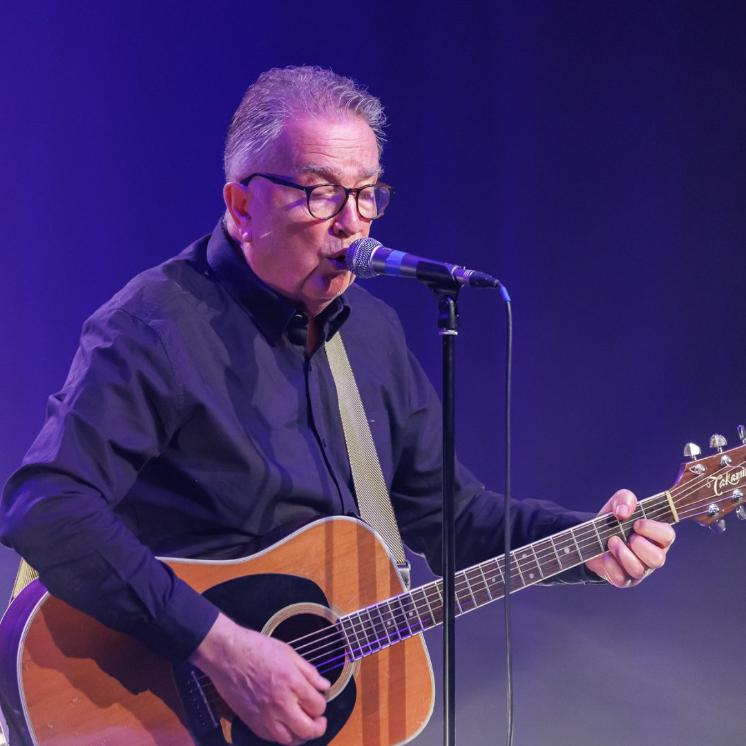 SOLD OUT : @gladtobegay 

#TomRobinson 's 
intimate headline show at 
@WorkmansDublin Cellar 
7th May is now SOLD OUT !!

Last Minute returns ⬇️
singularartists.ie/show/tom-robin…