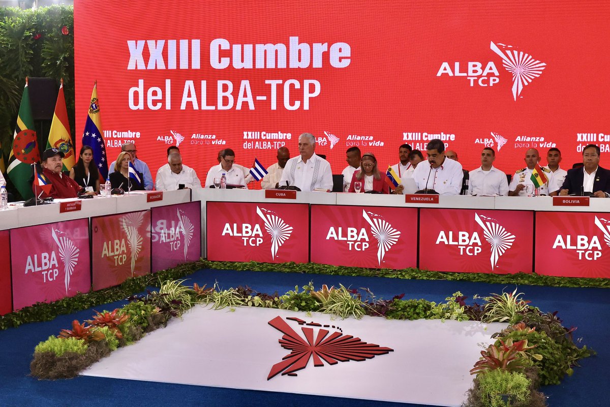 Seguiremos trabajando sin cansancio por un ALBA de victorias, por un ALBA de paz y unidad, por un ALBA de solidaridad y cooperación. @DiazCanelB en la XXIII Cumbre del @ALBATCP. #ALBAUnida granma.cu/discursos-de-d…