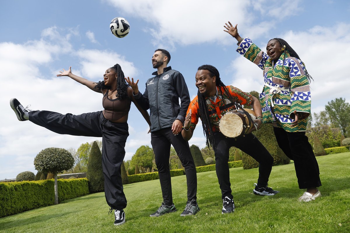 Roberto Lopes attended the launch of the nationwide programme of events for Africa Day 2024. Pico has been a long-standing Ambassador for Africa Day, which celebrates the growing economic, political and cultural links between Ireland and Africa. 🗞️ bit.ly/3UhQQA2