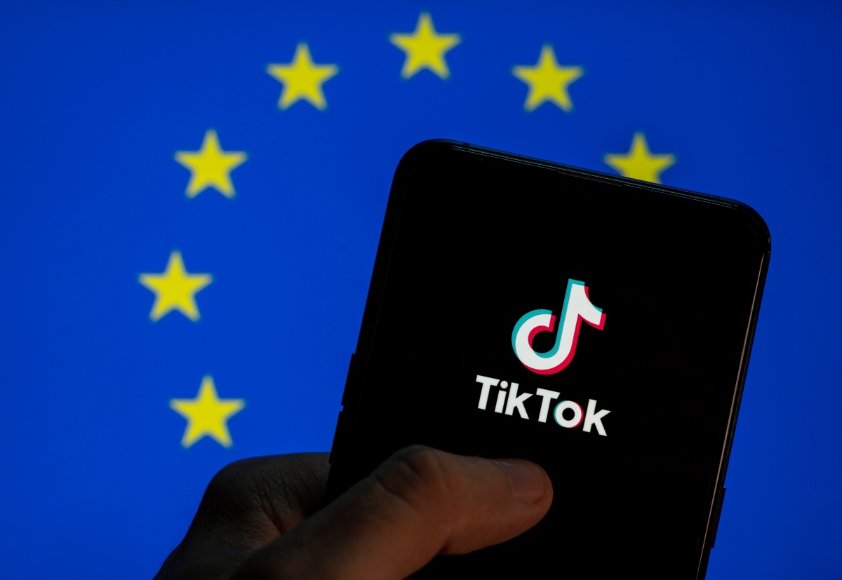 TikTok axes its Lite app in the EU over addiction concerns. What does this mean for users? #TikTok #DigitalWellness

thezerobyte.com/13844/tiktok-r…