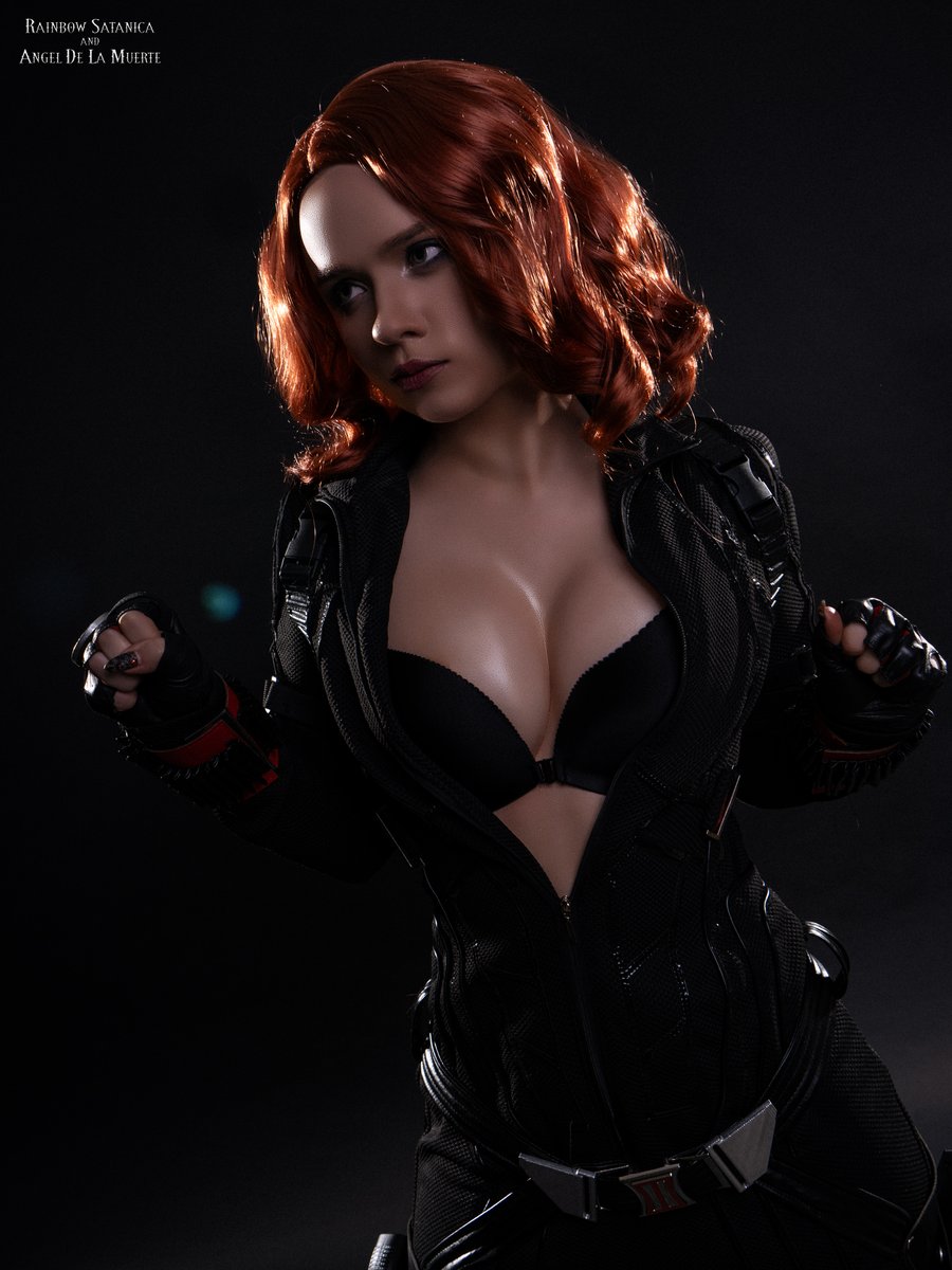 What about the battle? 😏

#BlackWidow #marvel #cosplay https://t.co/kSvG4slEfw