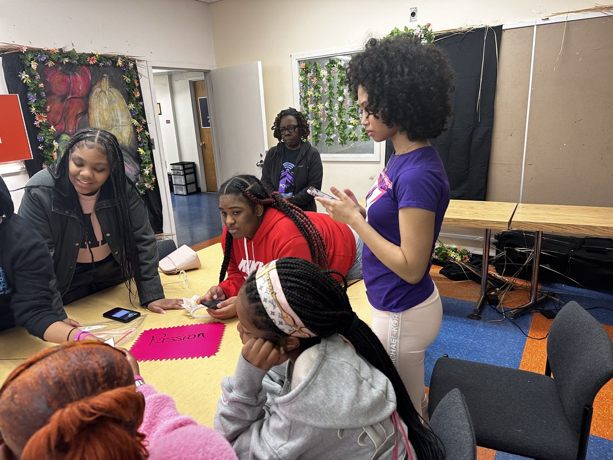 PortVLP's tweet photo. PORT scholars felt empowered from attending the “My Sister’s Keeper” event. Our young ladies engaged with various topics to build their self esteem, heighten their self awareness, and receive words of wisdom from insightful panelists! https://t.co/OKaWTmhM2B
