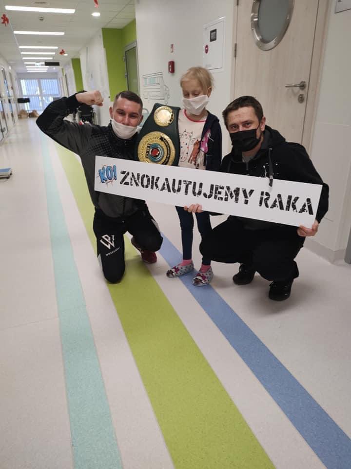 wrzosik5's tweet photo. Mamy zielony pasek na zbiórce❗️Mamy pieniądze, które pomogą w leczeniu naszej podopiecznej EKIPY WRZOSA dzielnej  Nadusi. DZIĘKUJEMY POSŁOWI PANU ŁUKASZOWI LITEWCE🤝 https://t.co/uc6w6GsPPl