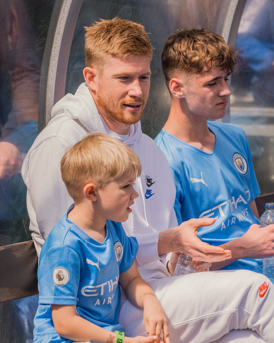 The question we get asked most is: will Kevin be at the Cup or not? Unfortunately we don’t have an answer to that question just yet. Keep an eye on our socials for more news 😉 Imagine you could ask Kevin a question at the KDB Cup: what would your question be? #veokdbcup2024