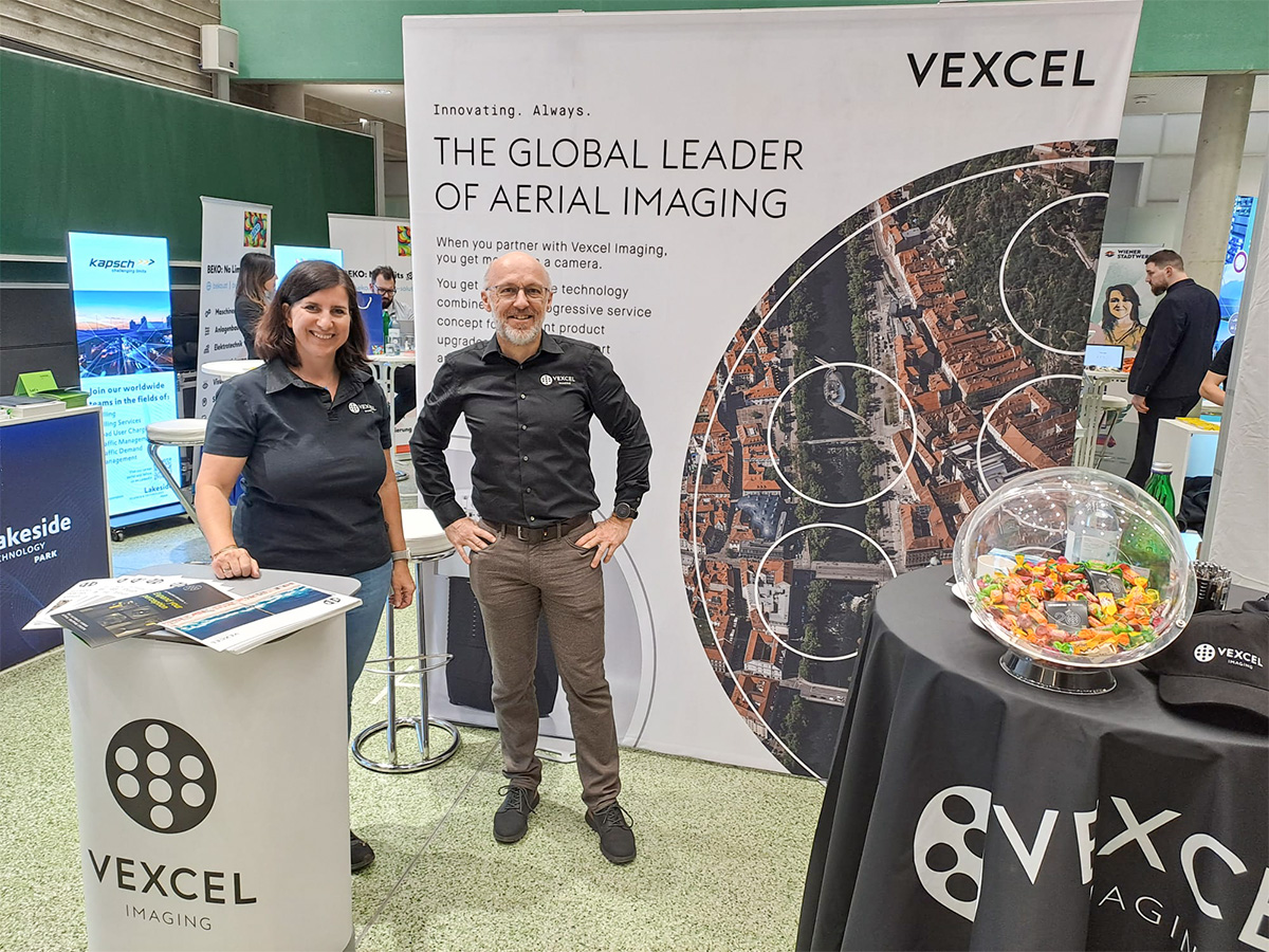 vexcel_imaging's tweet image. Today, we are at the #Teconomy career fair at @tugraz!

We frequently offer #students the opportunity to participate in our advanced technology work.

Are you interested in working with us, but can&apos;t make it to the fair?

➡️ Please contact us here: 📩 jobs@vexcel-imaging.com