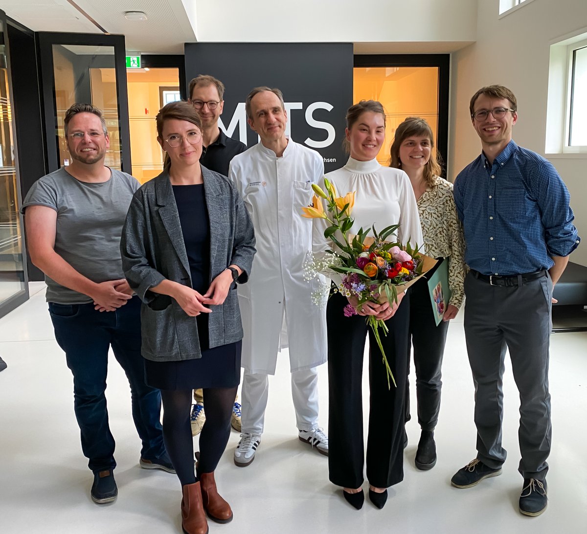 julesmanies's tweet photo. Congratulations on Julia Grundmann's outstanding doctoral defense with summa cum laude. We look forward to continuing our collaboration with her and the Clinic for Restorative Dentistry.

#Biophotonics #Biomedicine #Dentistry #ClinicalResearch #light4health https://t.co/NfU2kTLvkh