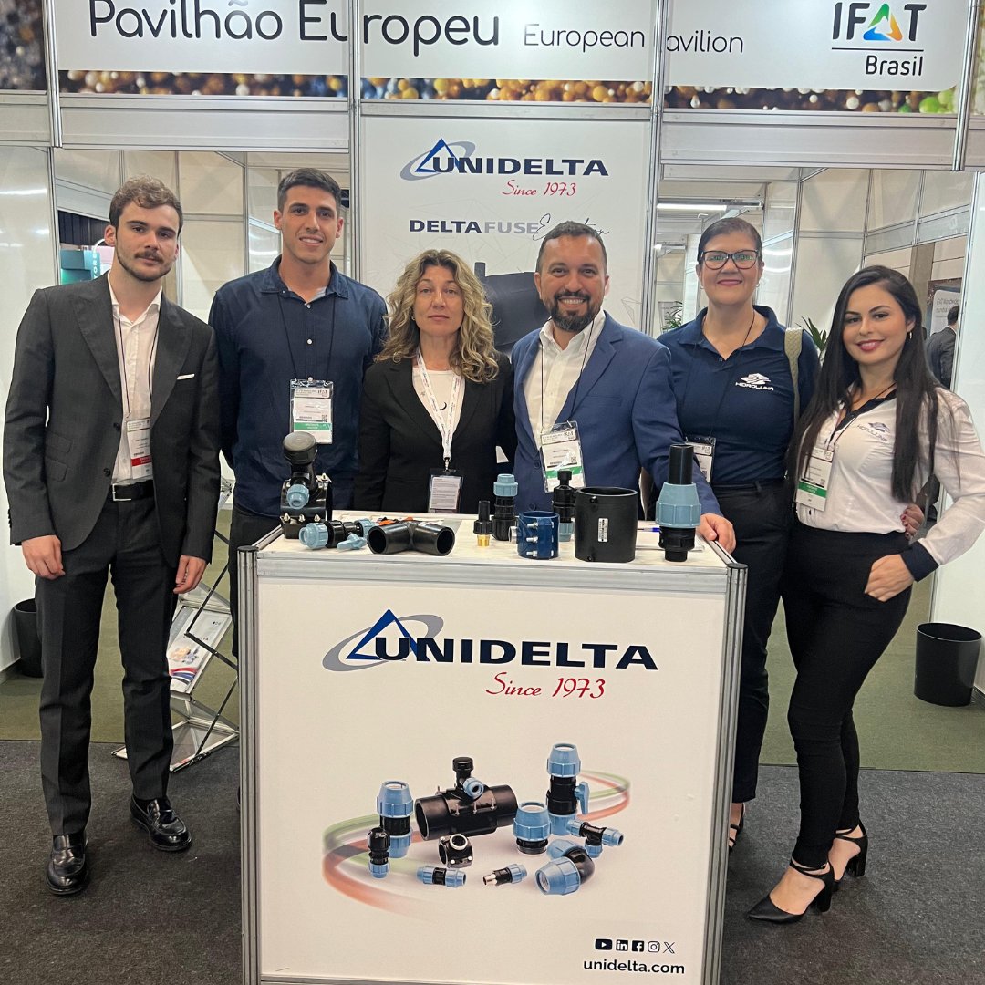 hidroluna's tweet photo. A Hidroluna visitou ontem o stand da Unidelta, nosso parceiro italiano em conexões para redes de Pead. Estamos na primeira Ifat Brasil, que está trazendo um painel com fornecedores europeus, asiáticos e brasileiros.  
24 a 26 de abril 
13h às 20h 
São Paulo Expo   
Esperamos você https://t.co/tGQaPtY9Qr