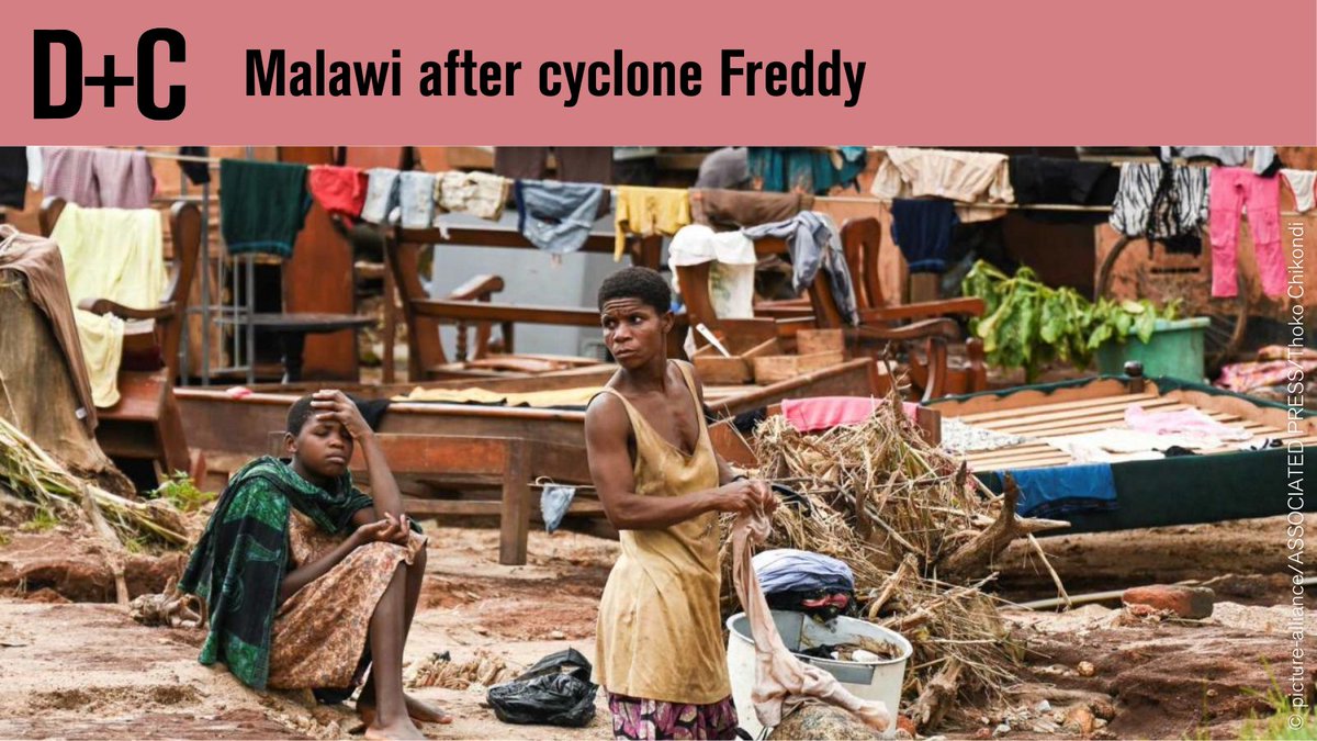 🌀 After big disasters, people often have to improvise. This picture shows how people in Malawi hung up laundry on destroyed power lines after cyclone Freddy. 🇲🇼 Especially girls and women have suffered from the aftermath, as @ChristinaChili2 reports 👉 spkl.io/601942oFh