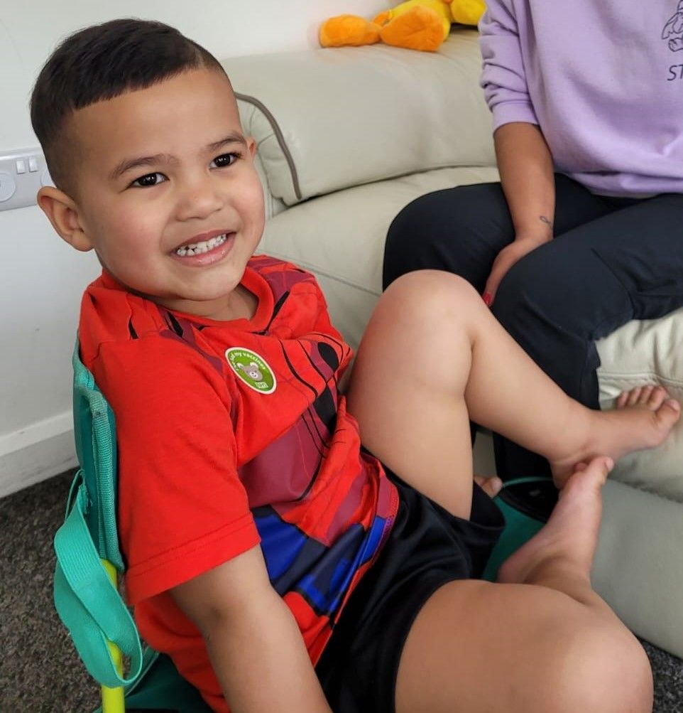 Deacan showed exceptional bravery during his pre-school booster vaccinations last week! If your child is aged 4 or over and has missed any of their routine childhood vaccinations, please contact #BarnsleySAIS at bansleysais@swyt.nhs.uk or 01226 644233 to arrange an appointment.