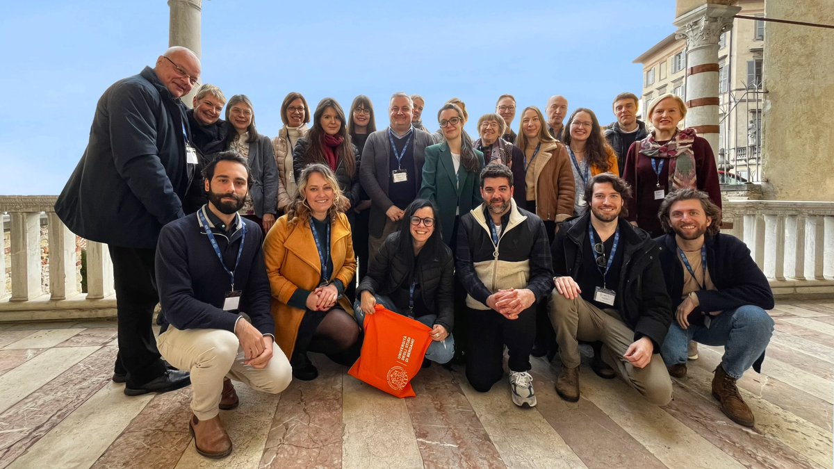 GCSC_JLU's tweet image. #Throwback to an inspiring symposium of our #PhDnet|work at beautiful @UniBergamo.  💭
Early February, the 6th cycle of our PhDnet “Literary and Cultural Studies” set off for their 3rd symposium w/ a jam-packed programme for three inspiring &amp;amp; productive days. 💡