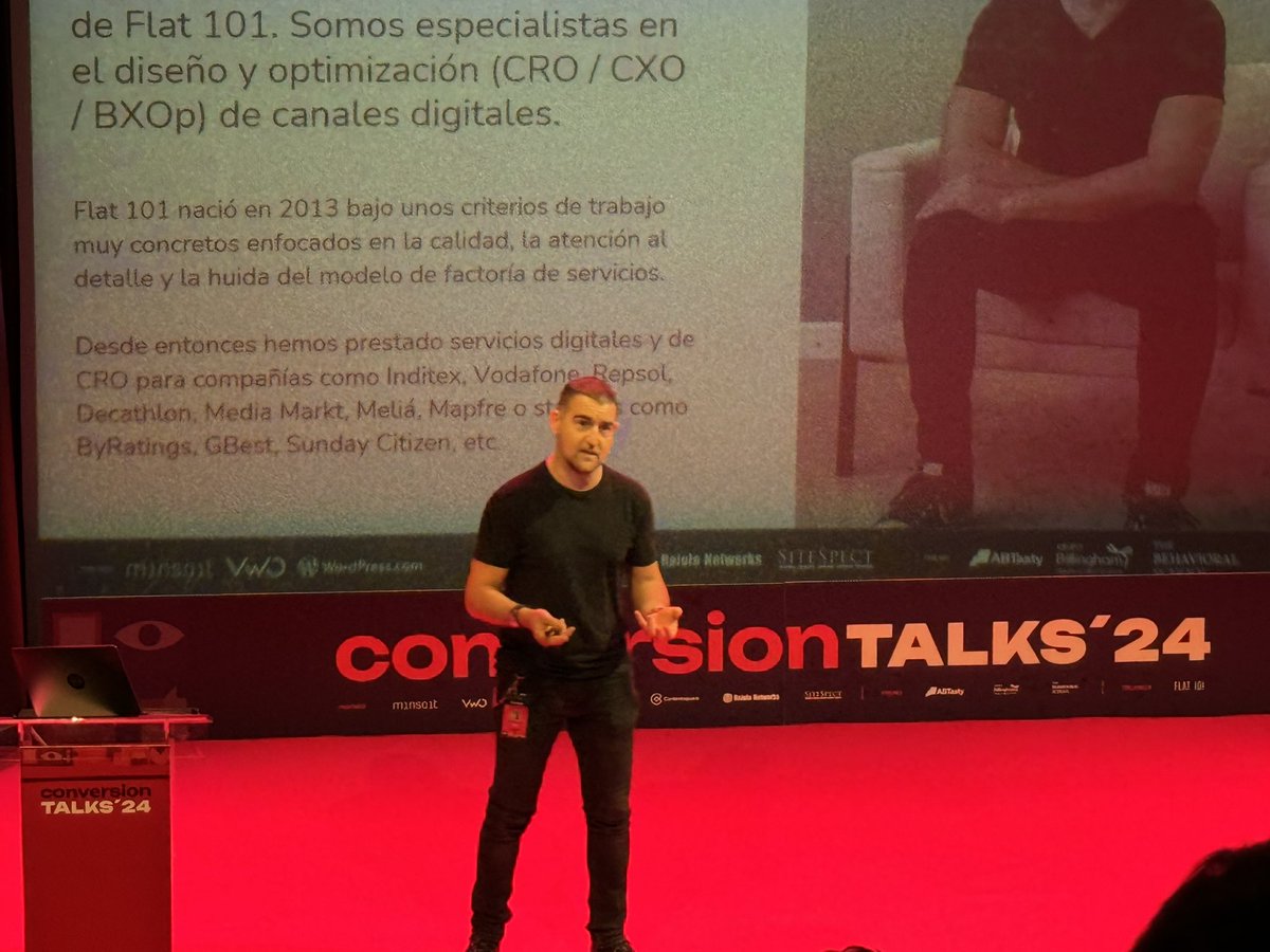 Gustazo ver a @rtayar en el escenario en #conversiontalks 🔥🔥