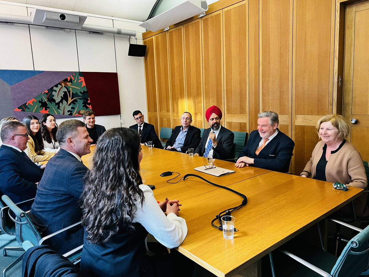 After my recent visit to #Albania🇦🇱, wonderful to host Lavdrim Krashi MP and members of the #Albanian diaspora in the #UK. Important for us MPs to learn more about issues facing the British Albanian community and how we can build on the close relationship between both nations.