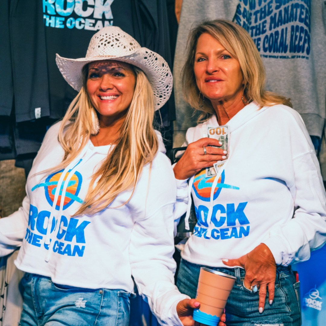 Did y'all know, every time you shop from Rock The Ocean, you're making a ripple effect? 🏝️Your support funds: 🏖️ beach cleanups 🌾 aids dune restoration 🪸 supports coral restoration 🦈 & more! Together, let's make a splash & save our seas! 💙 Shop Now > rocktheocean.myshopify.com