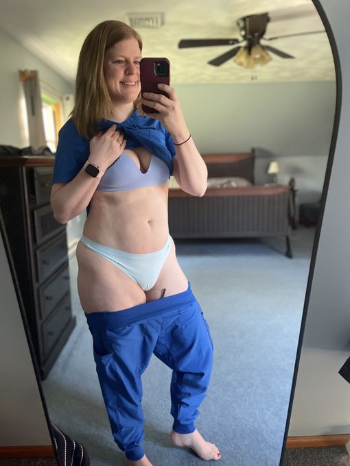 Off to work ❤️🥰🥰😎 you have the best day! https://t.co/yBcmqwPr5L<a href="/tag/nurse"class="tags"><span>#nurse</span></a>