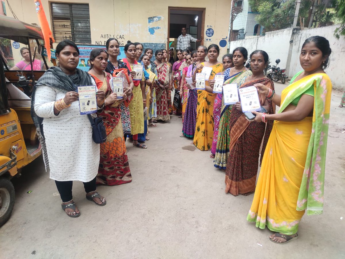 Gathering momentum with an SLF meeting under our SVEEP activity in Begumpet, Sanathnagar Assembly Segment! 🌟 Strengthening voter awareness and participation one step at a time. #ChunavKaParv #DeshKaGarv #ECI #IVote4Sure #Election2024 #ECISVEEP #CEOTelangana @ECISVEEP…