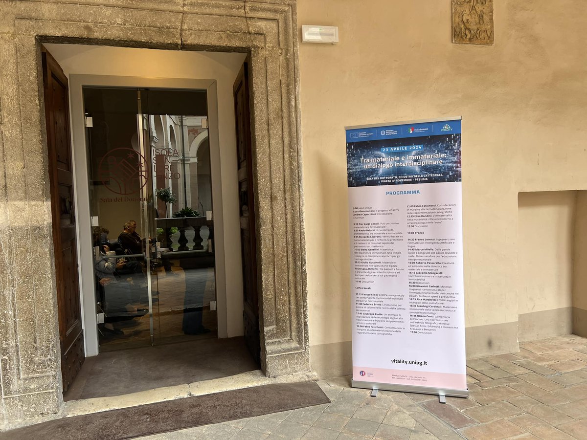 Pier_Complexity's tweet photo. An exciting #conference @UniperugiaNews
Between #material and #immaterial: an #interdisciplinary #dialogue.
I presented a talk titled: "Can a chemist materialise the immaterial?"
#chemistry #ArtificialInteligence #life https://t.co/w7DtGoio53