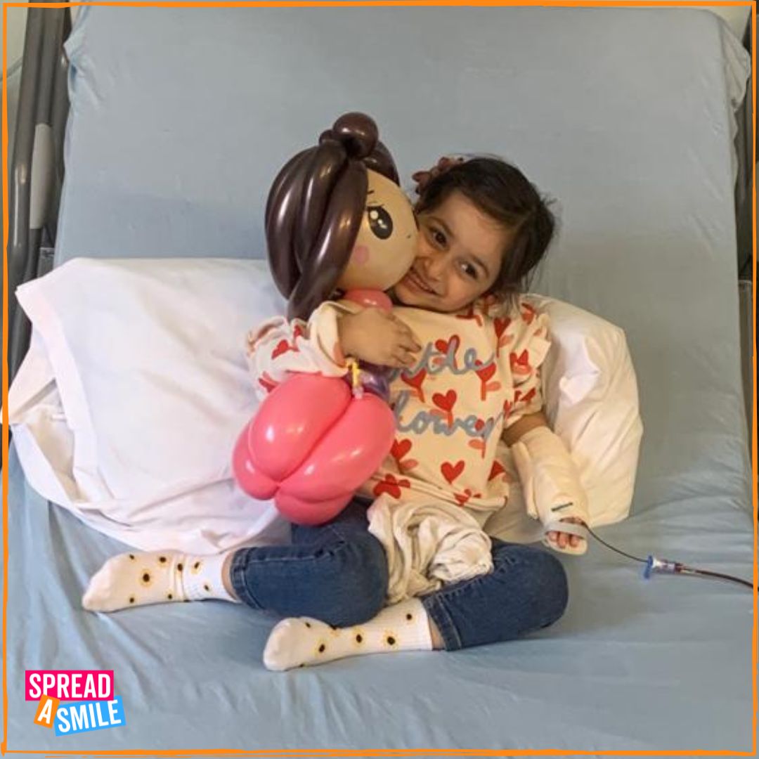spreadasmileuk's tweet photo. When a balloon model really brightens your day!🎈
Spread a Smile's talented and skilled entertainers bring joy and happiness to hospital wards in many different ways. Balloon modelling is one of them. 🙂
#balloons #balloonmodelling #spreadasmile https://t.co/aY6Nekdkdg