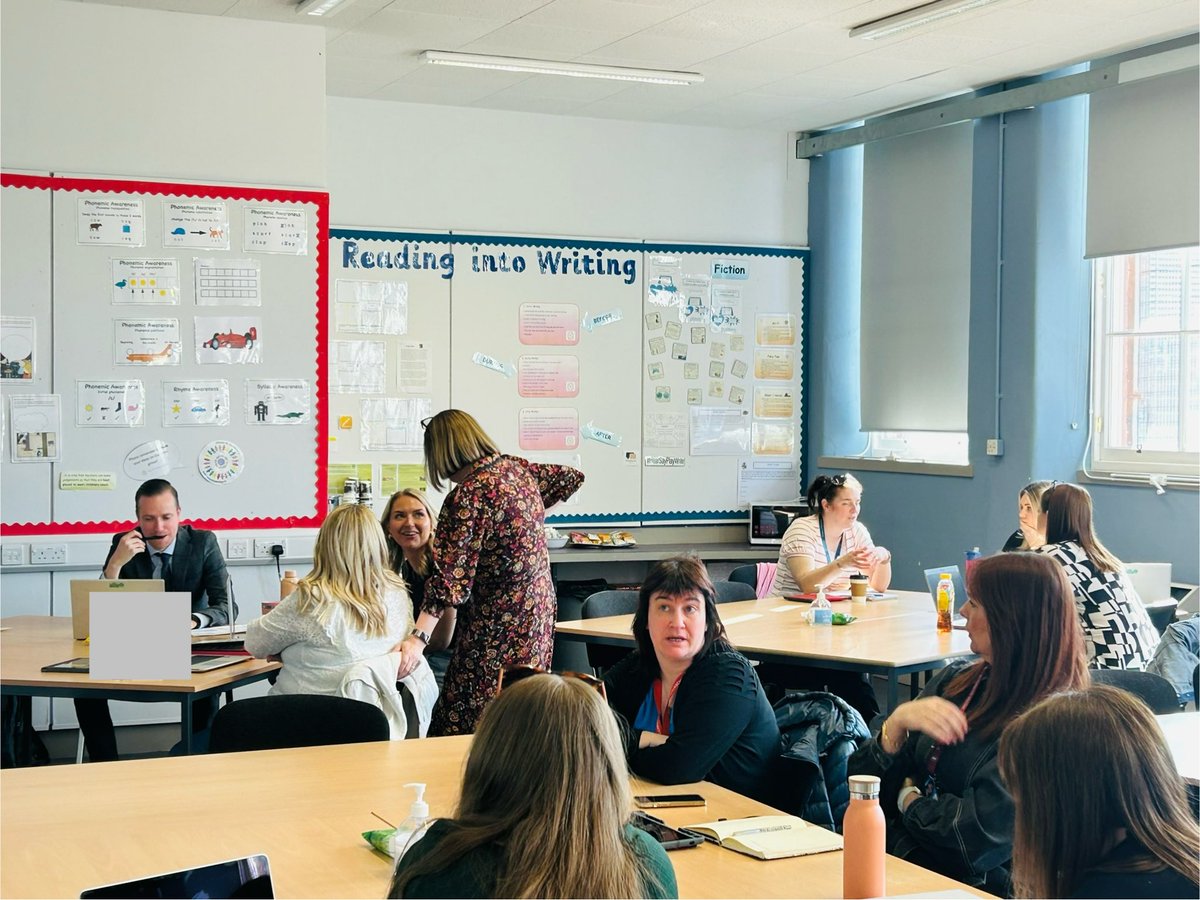 GIC_Glasgow's tweet photo. Huge thanks to @catheri87086777 and Anne for leading this morning’s #DHTConnect input on Meeting Learner Needs. #alllearnersallachieving
@MicheleStewart0 @Jane2308_ @EdISGlasgow @Doug_GCC https://t.co/3rm2uxydKO