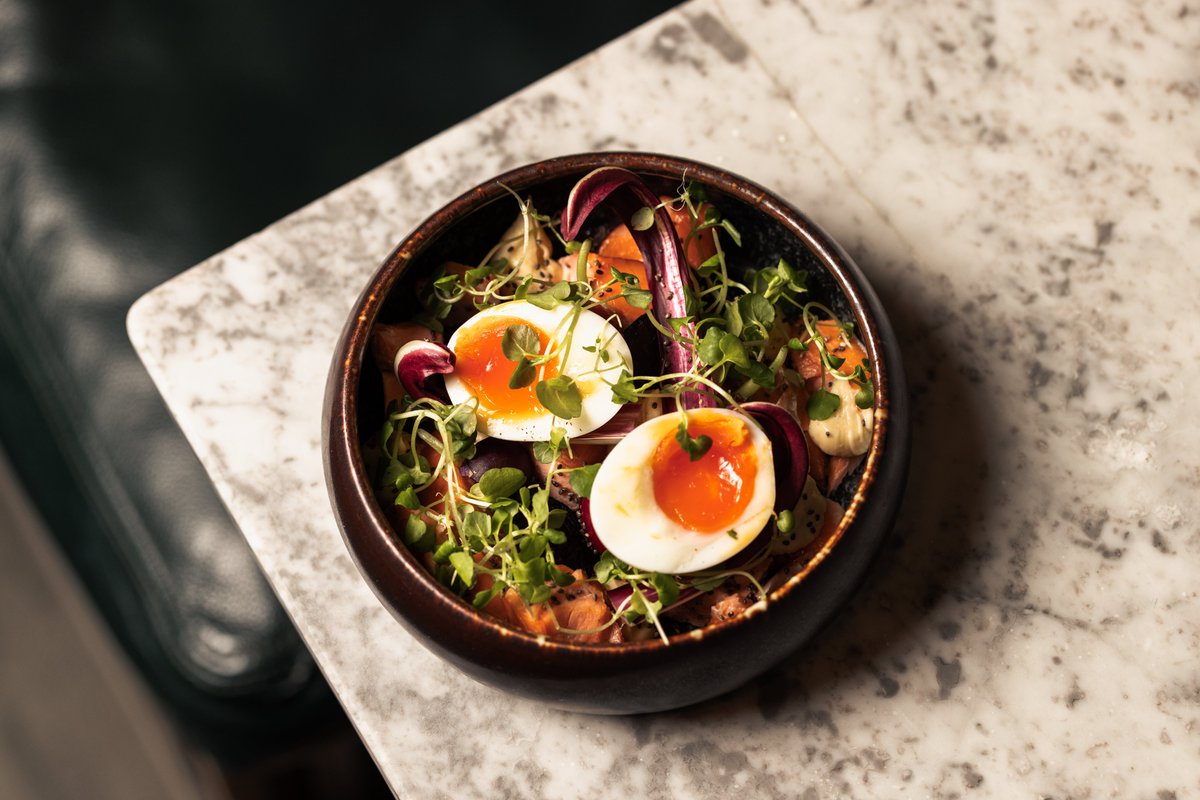 Kricketlondon's tweet photo. You can get 50% off our entire express lunch menu at White City this week! We’re serving up a variety of grain bowls, wraps and curry pots.

#indianfood #indianrestaurant #london #londonrestaurant #offer #50percentoff #kricket #lunch https://t.co/oyiUDbd2gU