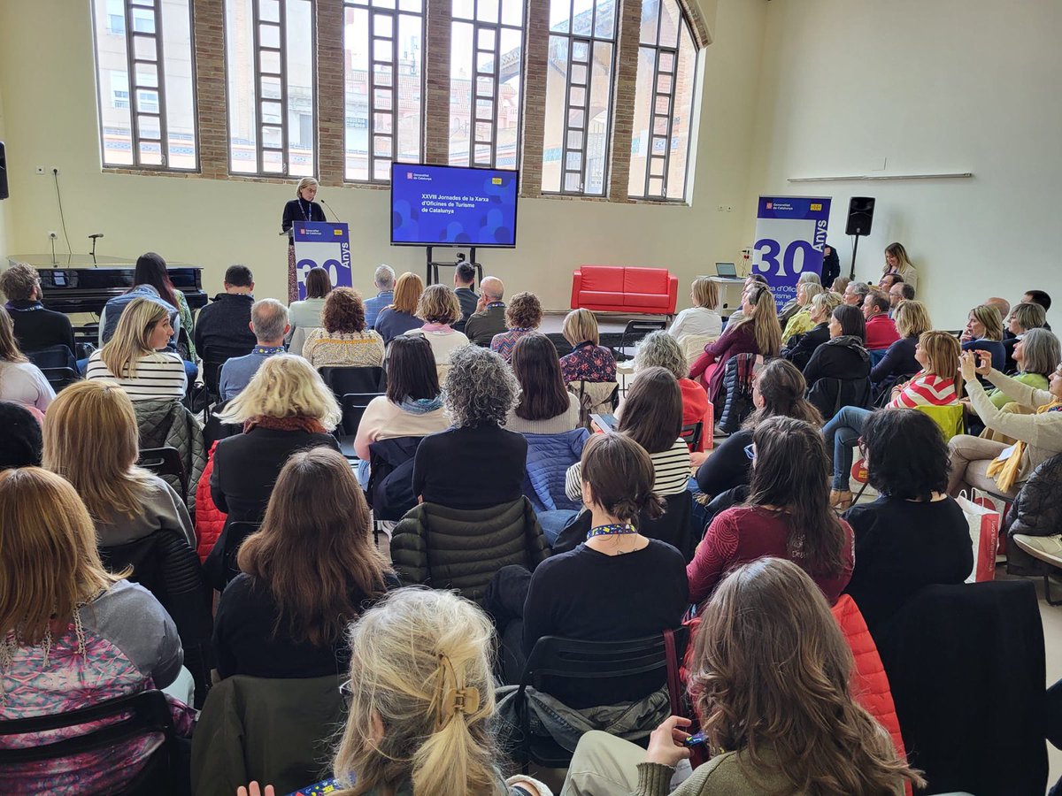 turismecat's tweet photo. 🎂La Xarxa d’Oficines de Turisme de Catalunya celebra 30 anys 
👥Prop de 240 oficines i punts d’informació on treballen 600 professionals en formen part 
💭Coincidint amb aquest aniversari, celebrem a Tortosa les XXVIII Jornades tècniques de la Xarxa 
ℹ️ https://t.co/qKfkJMSy0v https://t.co/1g0BbNYrAA