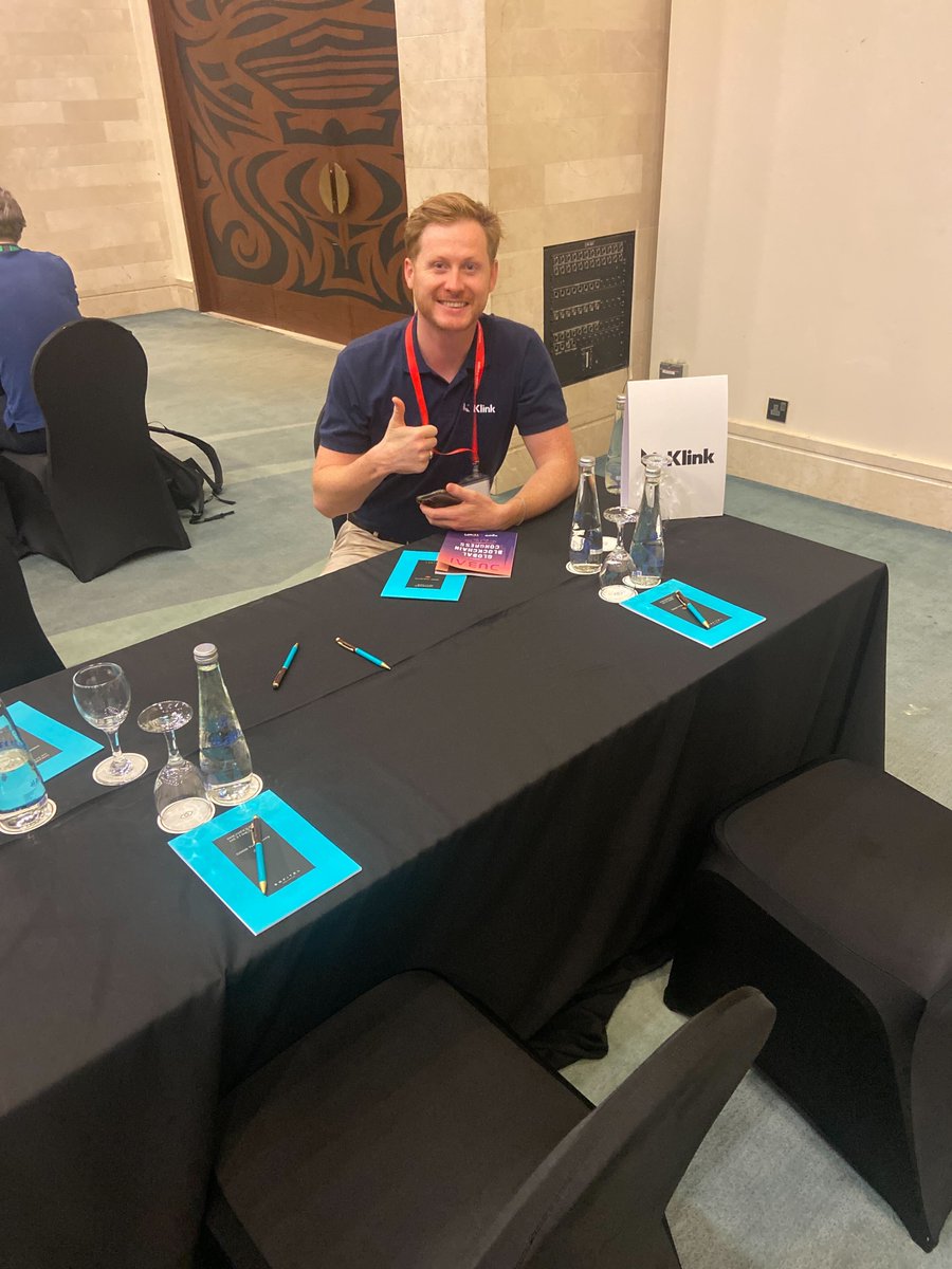 klinkrewards's tweet photo. Let's give some thumbs up for our hustler @ChrisjamesIRL rockin at @AgoraGBC! 👍 https://t.co/7dWKuDoyco